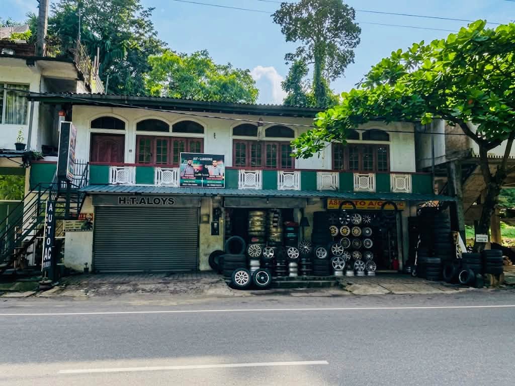 අගනා නිවසක් සහ ව්‍යාපාරික ස්ථානයක් විකිණීමට! VALUABLE PROPERTY FOR SALE – GELIOYA, KARAMADA