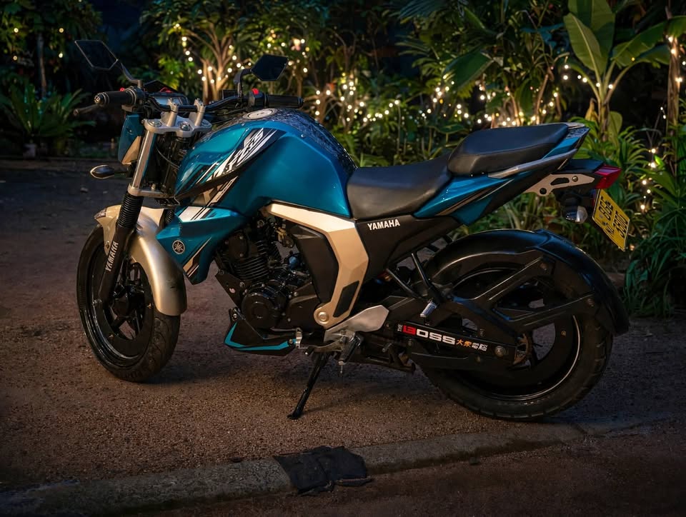 Fz v2 BG- තියෙන්නෙ මීරිගම කොටදෙනියා පාරේ👈   Quick sells or Exchange