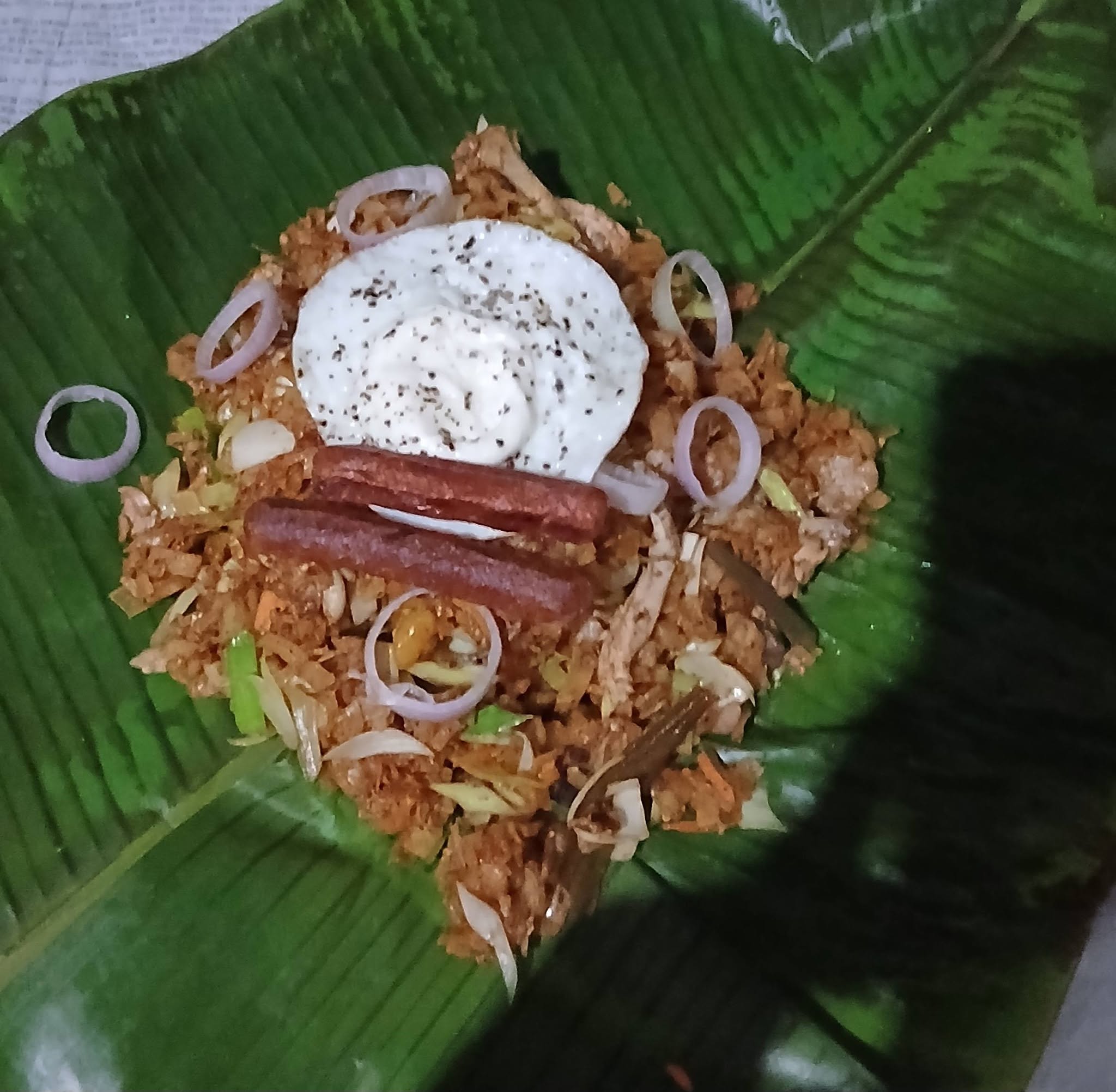 කමුද කෙසෙල් කොළේ රසම රස රයිස් එකක් හෝ කොත්තුවක්?